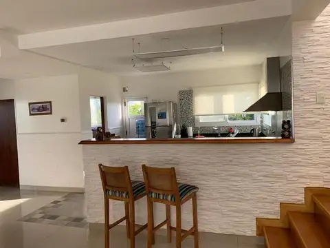 Casa en Alquiler en Country Santa Rita, USD 1.200