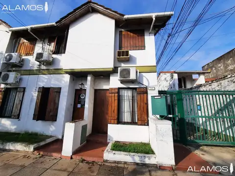 Depto Tipo Casa en Venta de 2 ambientes