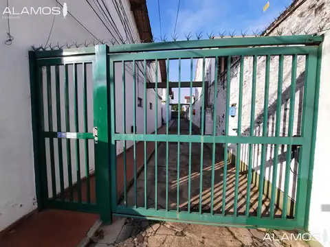 Depto Tipo Casa en Venta en Ramos Mejía, USD 45.000