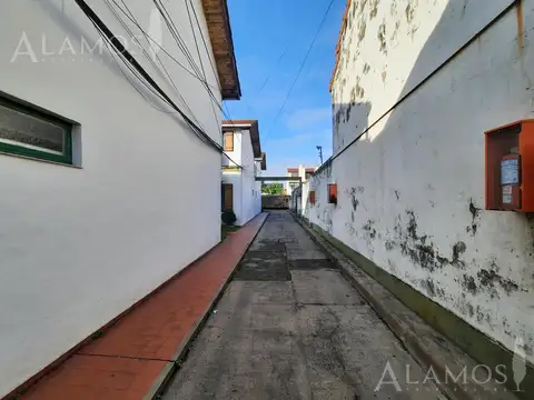 Depto Tipo Casa 2 ambientes con 1 baño