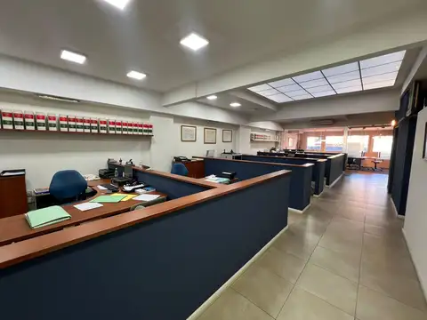 Oficina Monoambiente con 2 baños