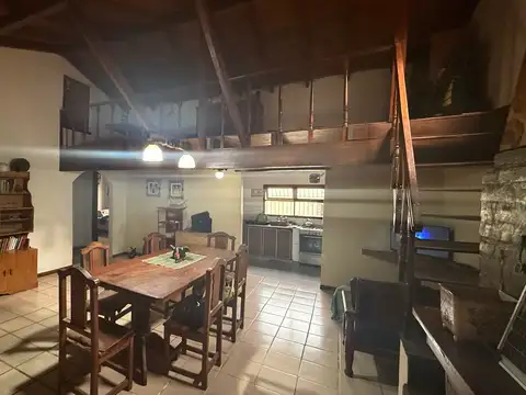 Chalet de 4 ambientes en La Florida.