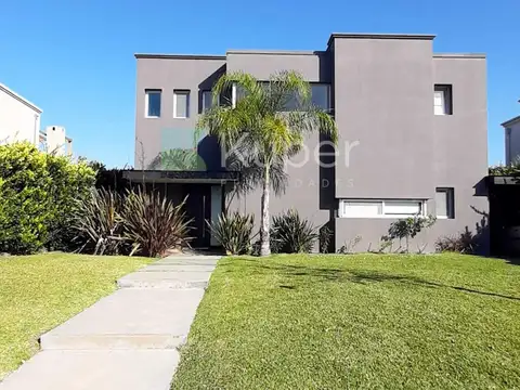 Aristóbulo del Valle 5100