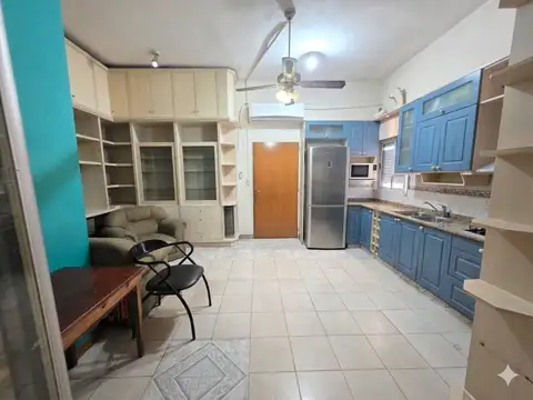 VENTA CASA EN 2 PLANTAS- ESTANISLAO DEL CAMPO 1086-AVELLANEDA