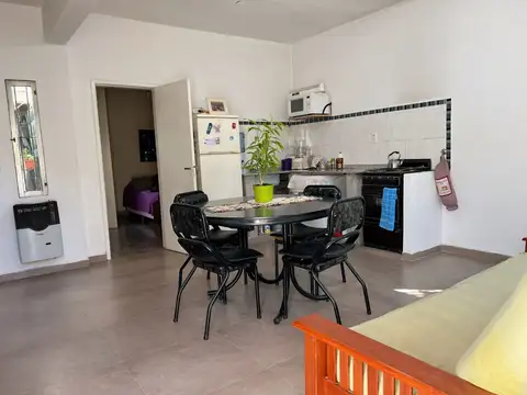 Depto Tipo Casa 2 ambientes con 1 baño
