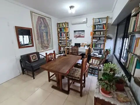 DEPARTAMENTO DE DOS AMBIENTES AL FRENTE CON BALCÓN, Unanue 6000 - Villa Lugano
