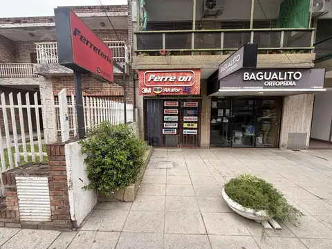 Local en Venta en Villa Ballester - 41 m2 - Sobre calle principal