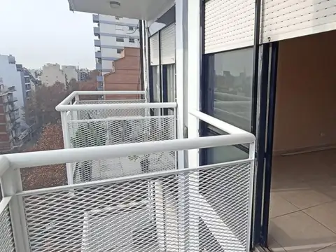 departamento de 2 ambientes con amplio balcon al frente