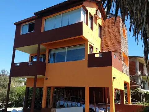 Casa en Alquiler en Villa Lago Azul, $ 1.200.000
