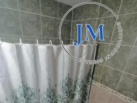 HERMOSA CASA DE 4 AMBIENTES
