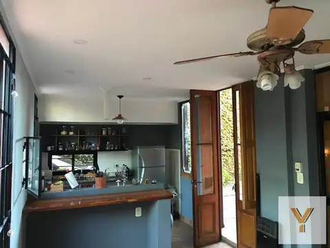 Casa en venta - 4 Dormitorios 3 Baños 2 Cocheras - 566Mts2 - Mercedes