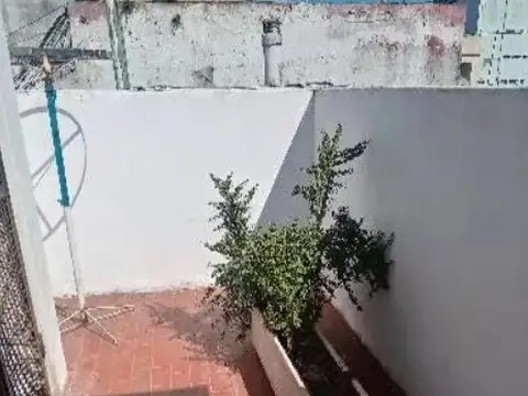 Dr Luis Belaustegui 2800 Villa Sta Rita 2amb U$65.000