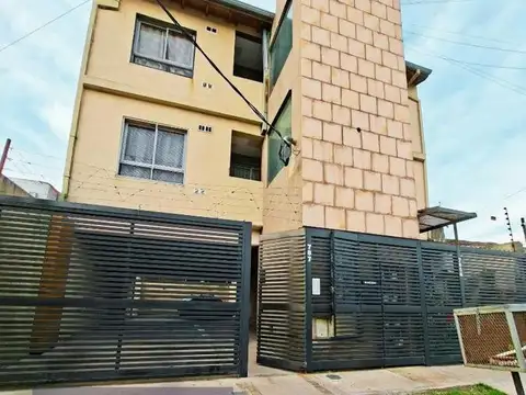 Venta Departamento 2 Amb. Luminoso c/ posibilidad de cochera