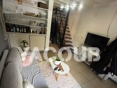 Depto Tipo Casa en Alquiler de 2 dormitorios