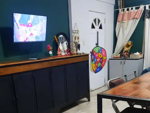 Casa 3 ambientes con 1 baño