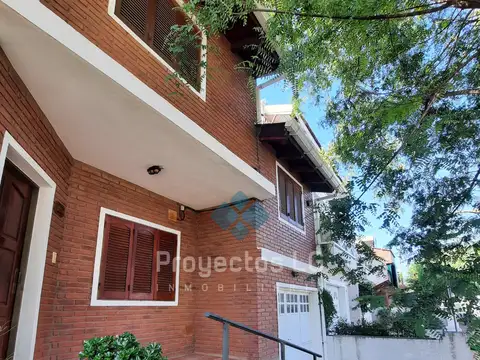 VENTA-JESÚS MARÍA-PARQUE SUIZO-CASA 3 DORM CON PILETA.