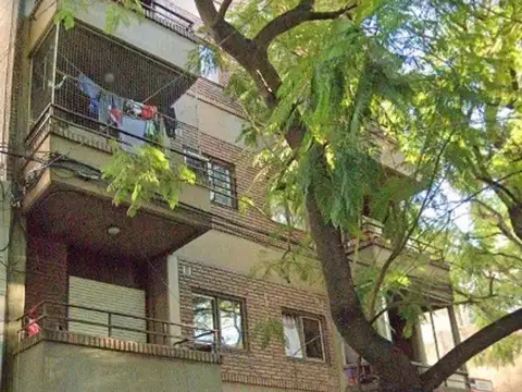 Dpto 2 dorm-balcón al frente- ALQUILER/ Montevideo 1800