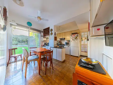 Casa en venta de 4 dormitorios con parrilla y pileta en Rosario