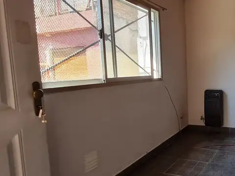 Depto Tipo Casa en Venta en Caseros, USD 38.000