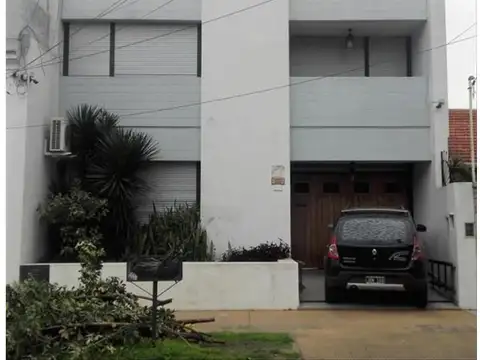 Casa en Venta a 2 cuadras de Alvear REBAJADA