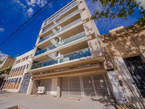 APTO CRÉDITO A ESTRENAR Departamento 2 ambientes Patio Balcón aterrazado Amenities.