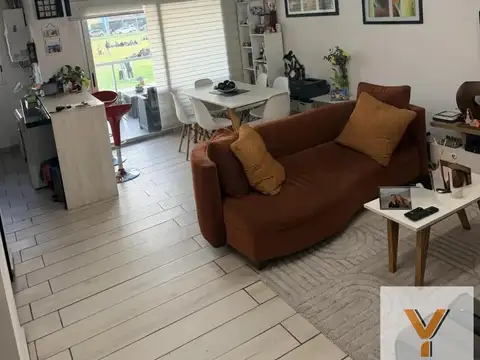 Departamento en Venta - 2 Dormitorios 2 Baños - 92mts - Quilmes - Bernal