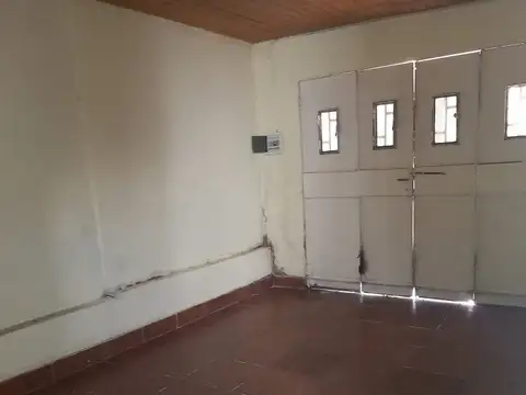 Casa interna con Garage en arroyito