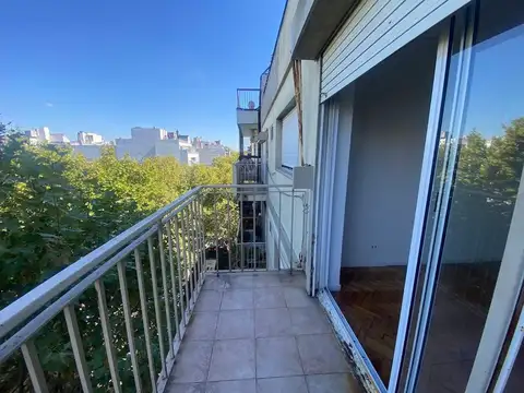 Sarmiento 3600