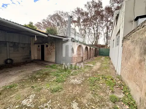 Terreno en Venta en Alberdi, USD 190.000