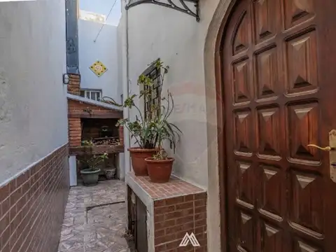 VENTA CASA DOS DORMITORIOS BARRIO SUR 1 DE RAMBLA