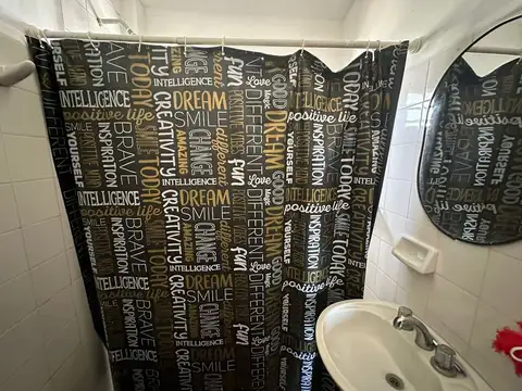 Casa 4 ambientes con 1 baño