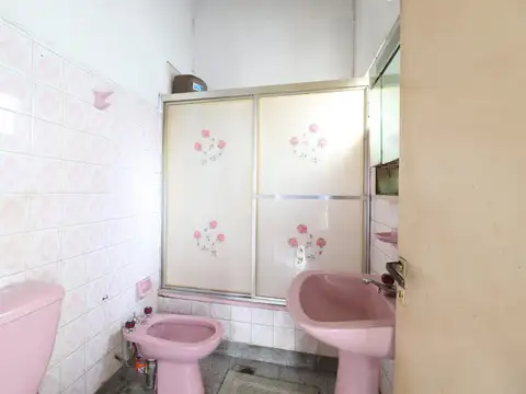 Depto Tipo Casa 3 ambientes con 2 baños