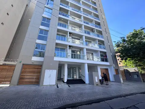 Mono ambiente con cochera en Alquiler