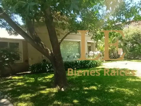 Casa 6 ambientes con 3 baños