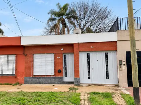VENTA PH 2 AMBIENTES CON COCHERA QUILMES OESTE