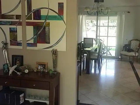 Casa en Alquiler de 4 dormitorios