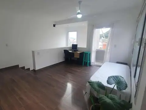 Casa en VENTA c/cochera en B° Los Profesionales
