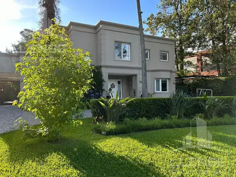 Casa en Alquiler de 5 dormitorios