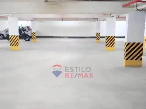 COCHERA TECHADA EN VENTA LA PLATA