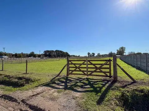 LOTE AMPLIO SOBRE AV PEDERSEN LA RURAL