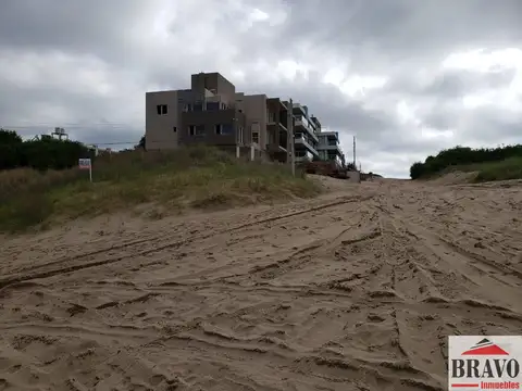 Terreno en Venta en Villa Gesell, USD 400.000