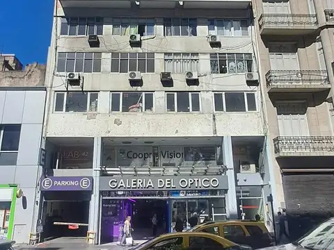 Departamento de 2 ambientes en alquiler sobre Av. Corrientes