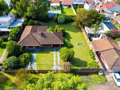 Venta Casa 4 amb sobre 3 lotes en Santa Clara