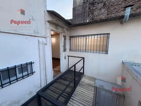 Depto Tipo Casa en Alquiler de 3 ambientes