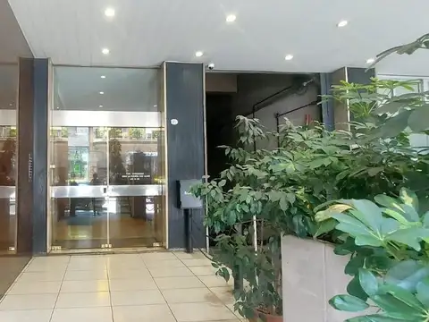 VENTA DEPARTAMENTO REFACCIONADO CON 2 PATIOS