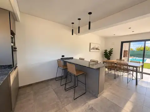Casa en Venta al Oeste