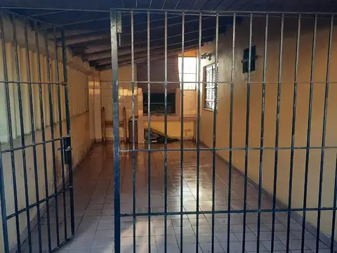 Depto Tipo Casa 4 ambientes con 1 baño