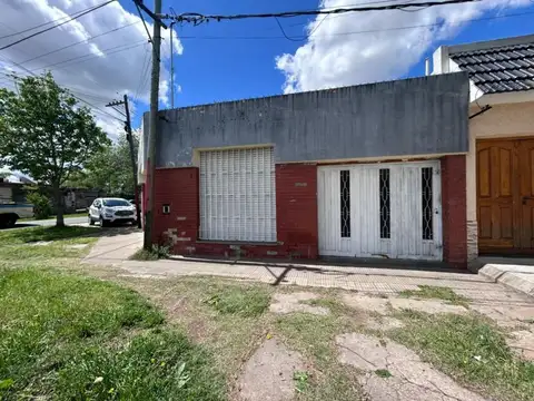 Casa en Venta en Barrio Alvear, USD 140.000