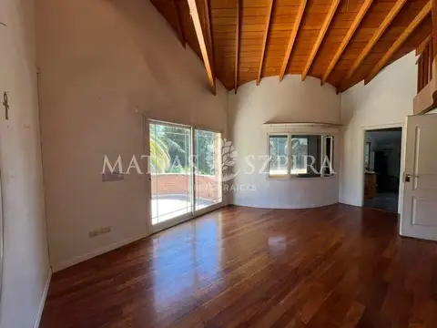 Casa en Alquiler en Barrio Parque Leloir, USD 2.000