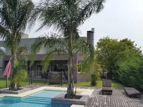 Bulevard de todos los Santos 5700